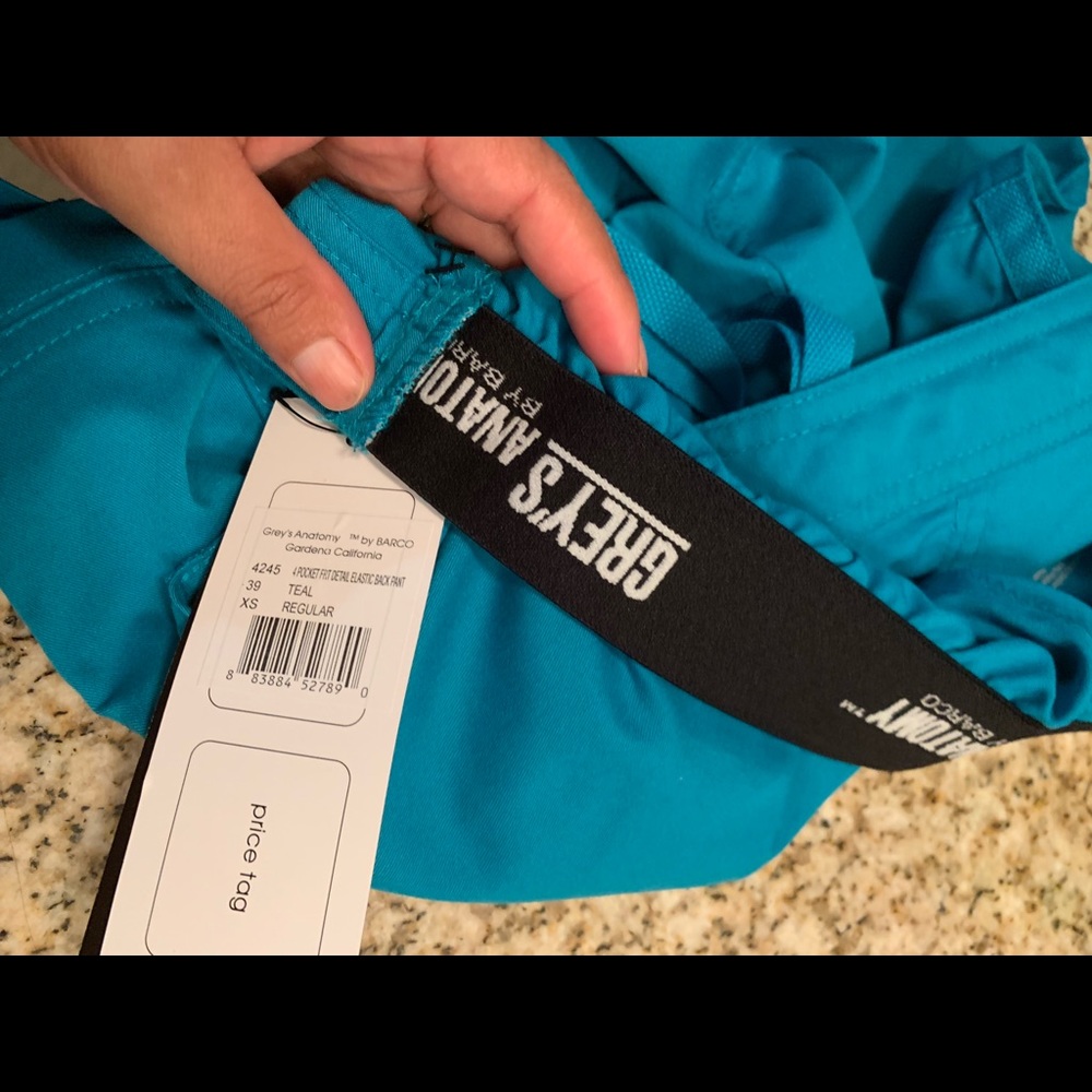 Uniform scrubs